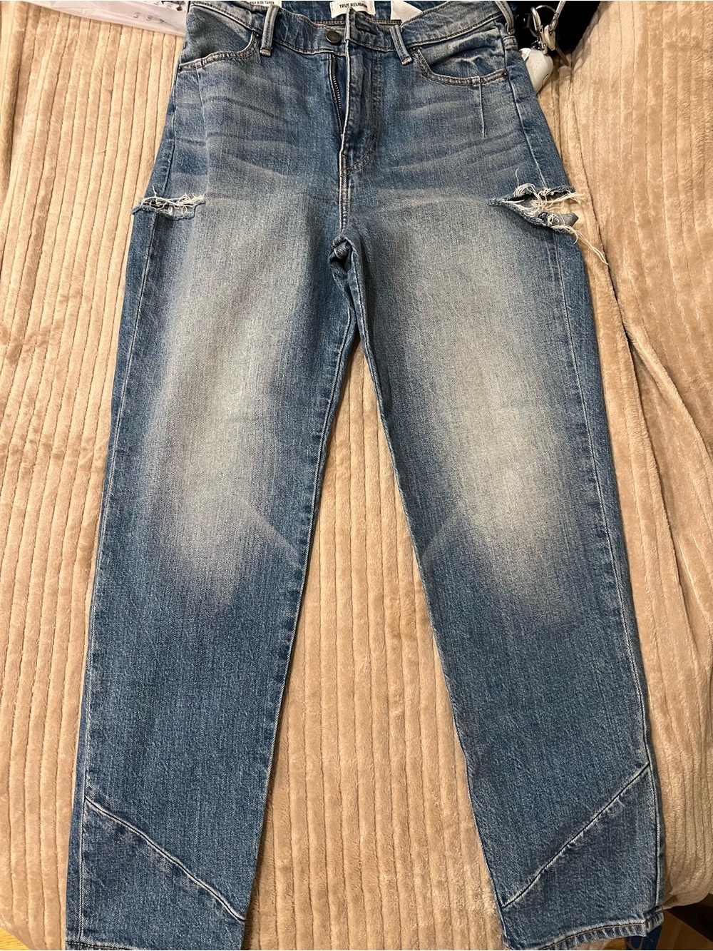 True Religion Blue Women's Distressed Straight-Leg Jeans Size 27